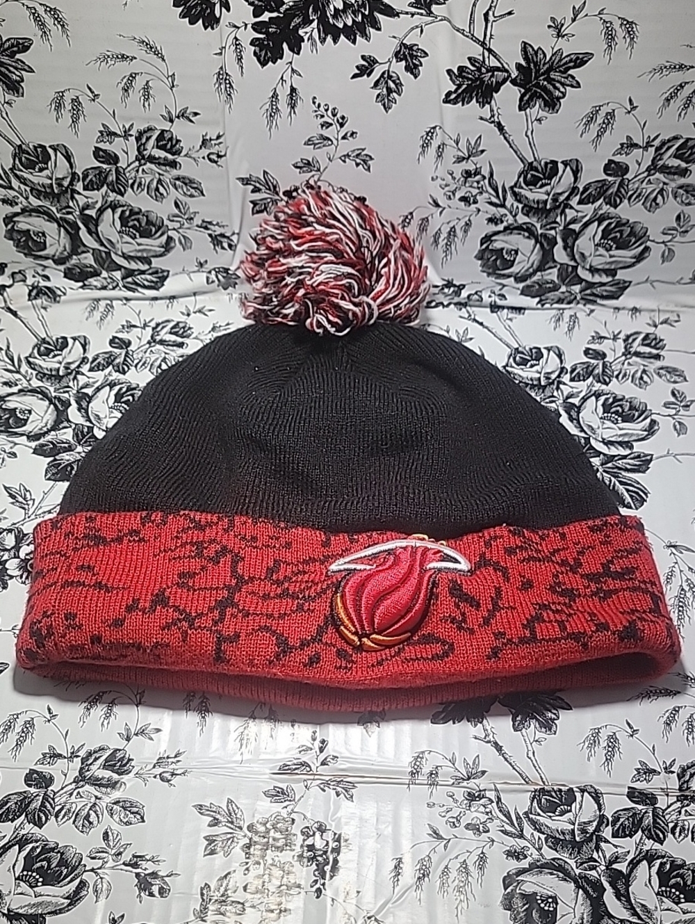 NBA Red & Black Miami Heat Knit Pom Beanie